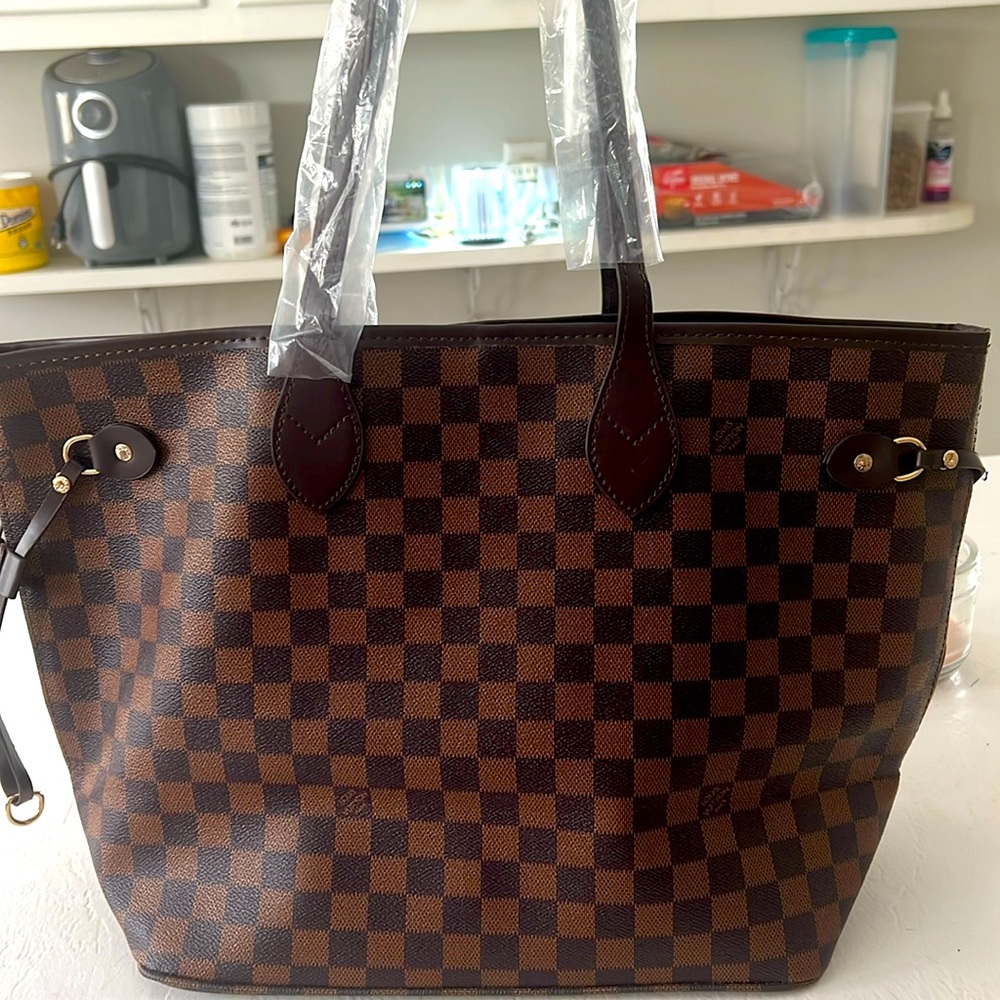 LV Purse